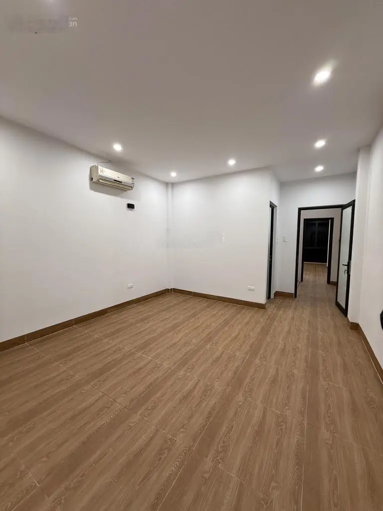 Bán nhà phố Trần Duy Hưng- Ngõ thông kinh doanh- dân xây- 60m2- 14 tỷ