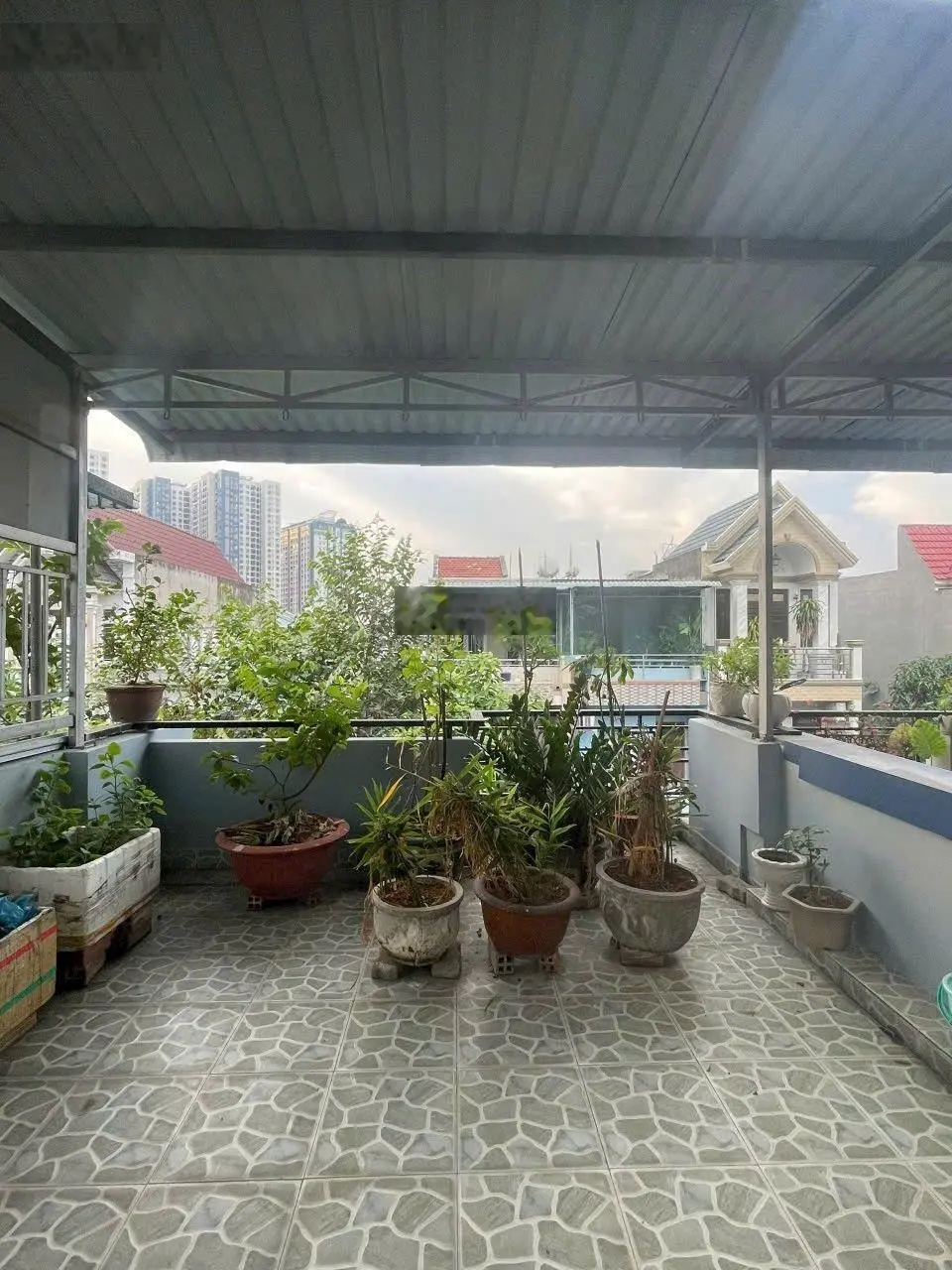 Nhà 2 lầu khu dân cư toa xe giá 4 tỷ 350 triệu