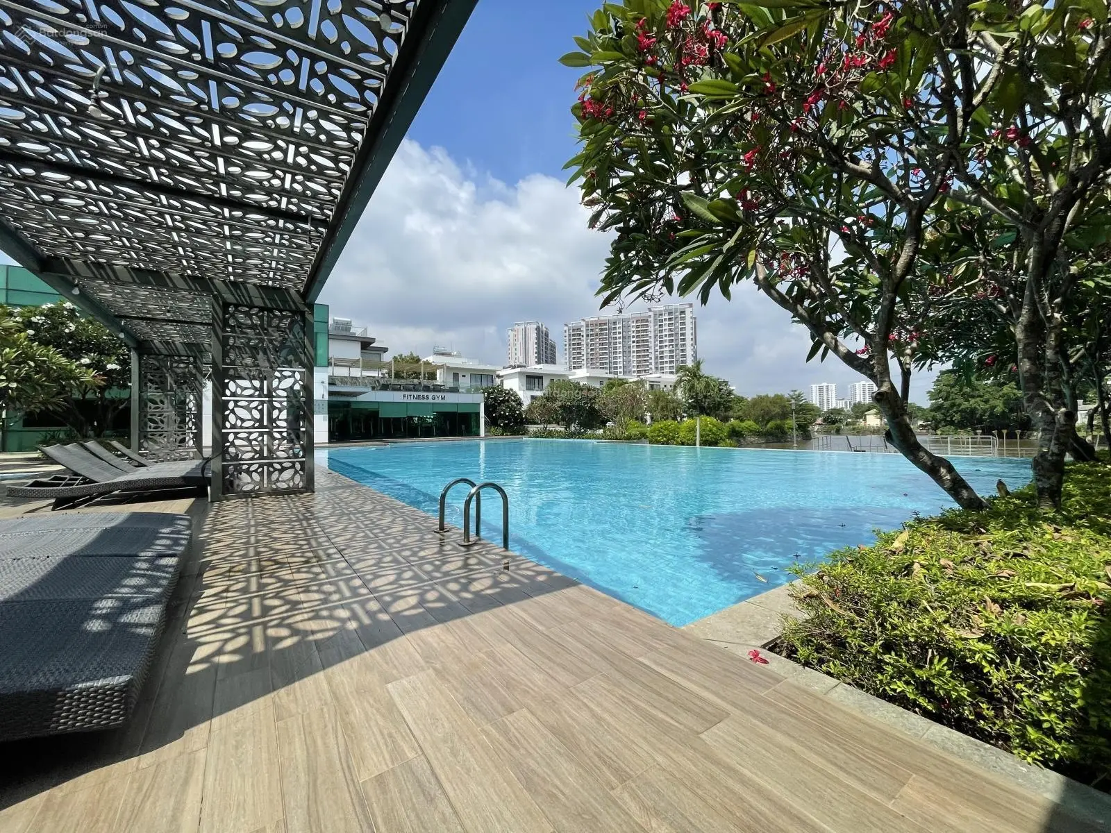 Bán Villa Lucasta - đơn lập ngang 14m - 35 tỷ - 0966514349