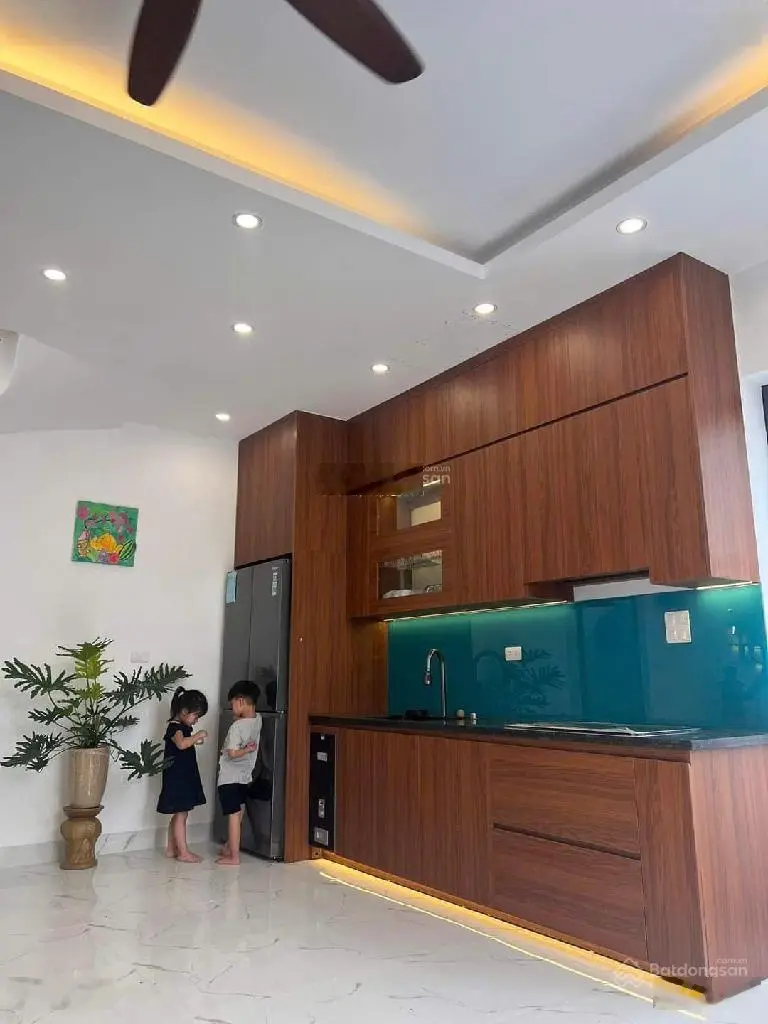 *** bán nhà phố tây mỗ: nhà mới 40m-5tầng, 3ngủ, đủ công năng, ôtô cạnh nhà- 6tỷ hơn lh: 0975829946