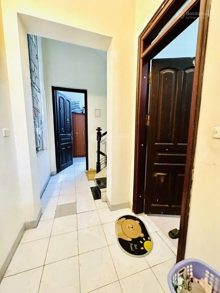 Bán nhà Tô Ngọc Vân, ô tô vào, trước nhà thoáng, 70m ra Hồ Tây