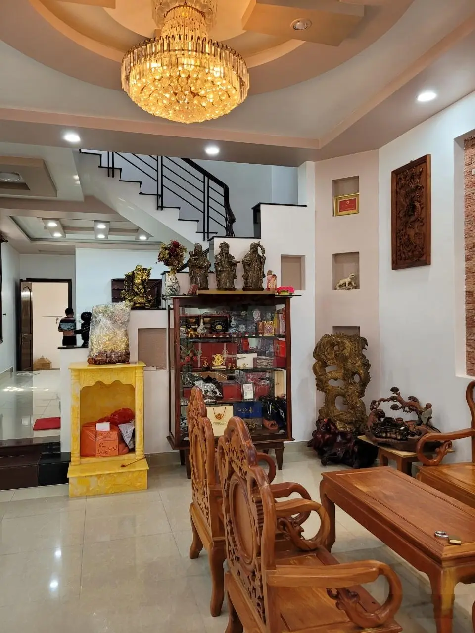 Siêu Phẩm như biệt thự nhà 3 lầu 130m2 ngang 6m, đường Man Thiện ngay Học Viện Chính Trị