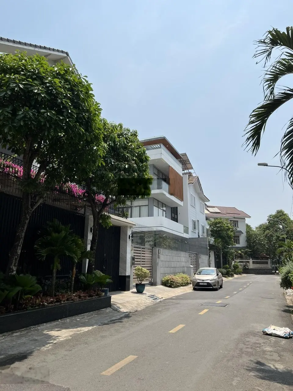 Giảm 5 tỷ chỉ còn 35 tỷ Biệt thự Hầm 3 tầng ngay Đỗ Pháp Thuận và Cao Đức Lân phường An Phú, Q2