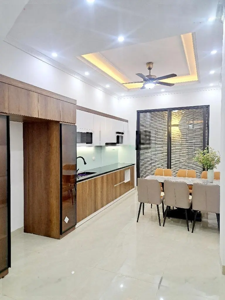 Bán nhà Phố Vũ Hữu- Thanh Xuân- Phân lô- Nhà 4 tầng- Nhà đẹp ở ngay- 40m2- 8.3 tỷ