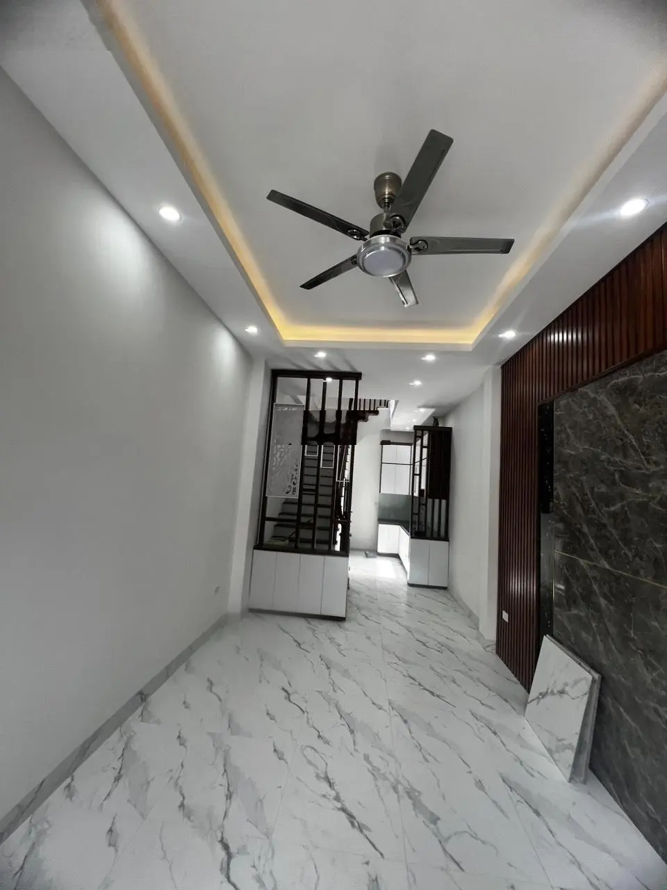 Hàng hiếm tại Đại Mỗ - bán nhà 4PN, 4WC chỉ 4,4 tỷ vnd, 32,5m2
