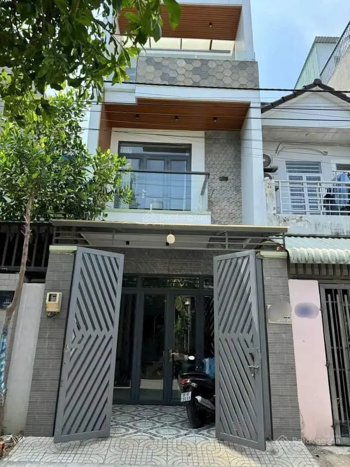 Bán căn nhà Hoà Hảo, Phường 4, Quận 10 diện tích 42,8m2 giá 3ty850 sổ sẵn