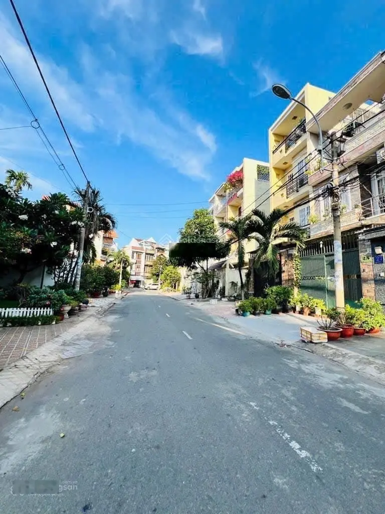 Mặt tiền KDC tên lửa - Chợ Da sà 5x20m - 4 tầng mới vào ở ngay chỉ 13.5 tỷ TL