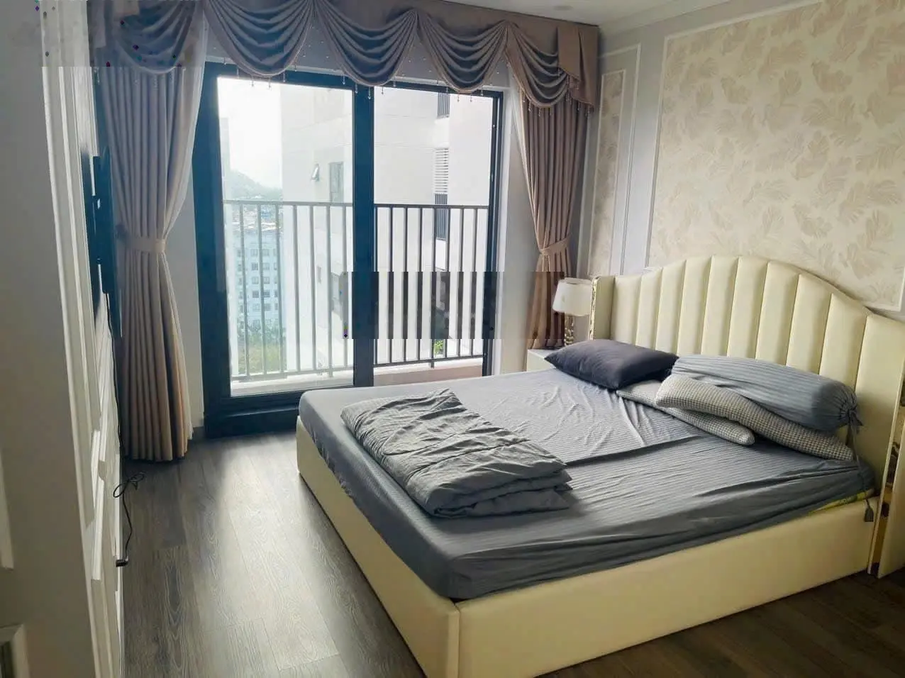Căn 2 phòng ngủ nội thất đẹp đầy đủ, view Hồ CT3 Vĩnh Điềm Trung xách valy vào ở ngay