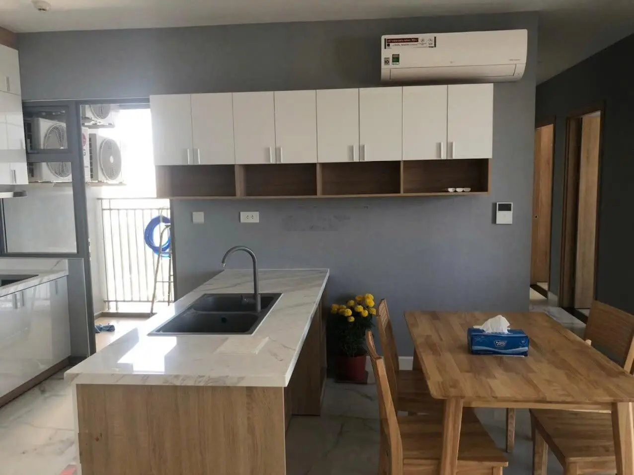 Bán căn hiếm 3PN diện tích 105m2 Palm Heights. Tầng cao, view đẹp. Giá bán 7.1 tỷ bao hết