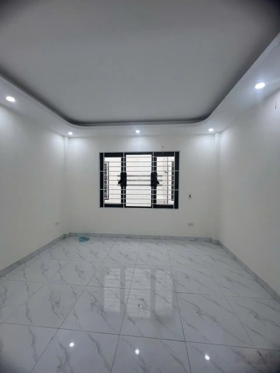 Bán nhà cuối đường Phú Lãm, chợ đầu mối phía Nam 4tx32m2 ôtô đỗ gần chỉ 3.2tỷ cách cây xăng Xốm 2km