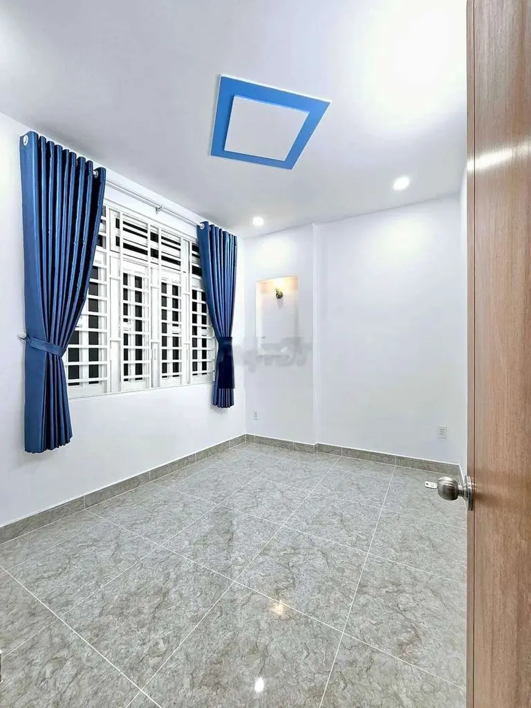 Bán nhà mới full đồ giá 2,9 tỷ, diện tích 55 m2, tại Huỳnh Tấn Phát, Nhà Bè