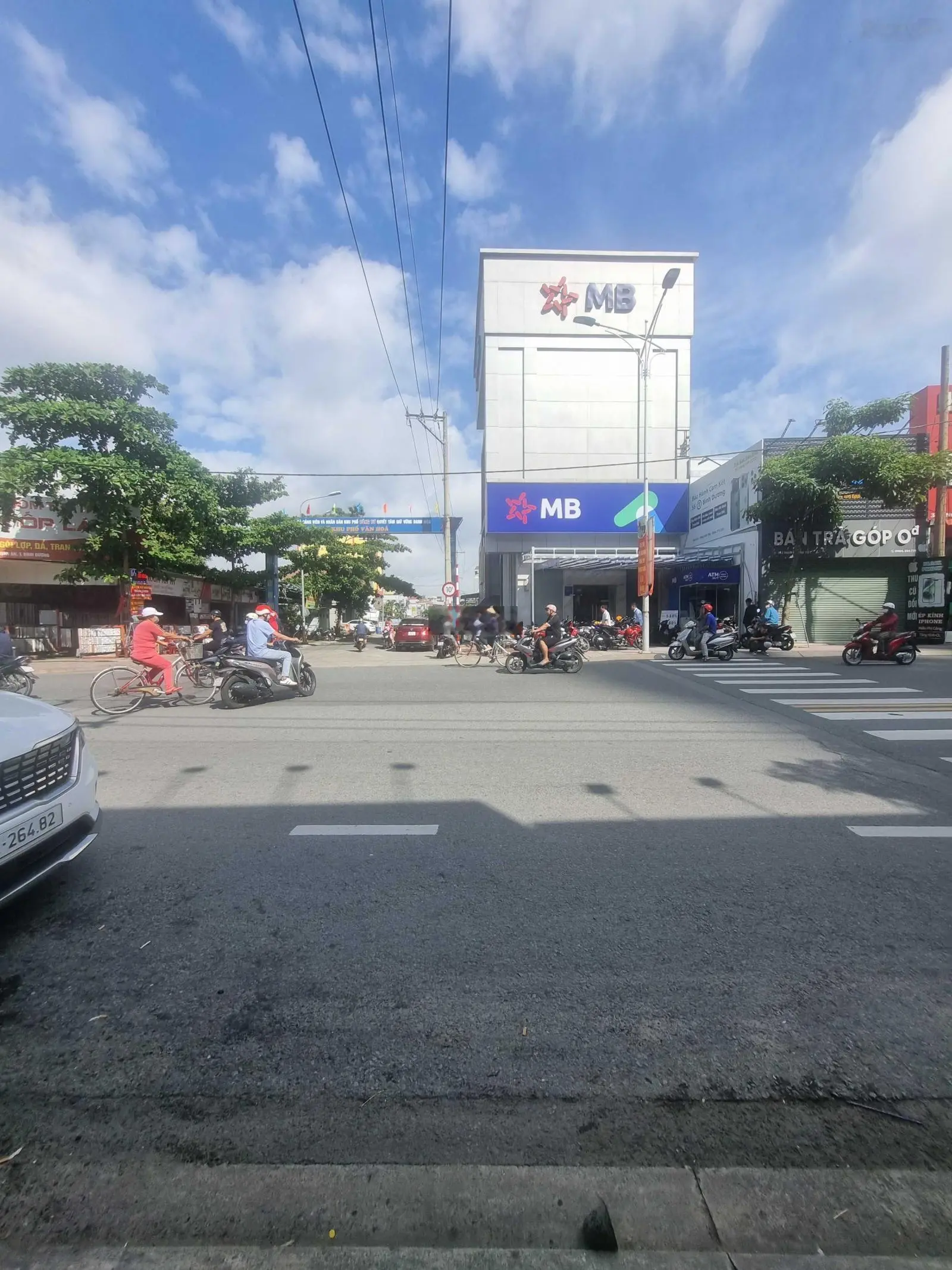 Nhà Lầu Mặt Tiền Kinh Doanh Trung Tâm Lái Thiêu