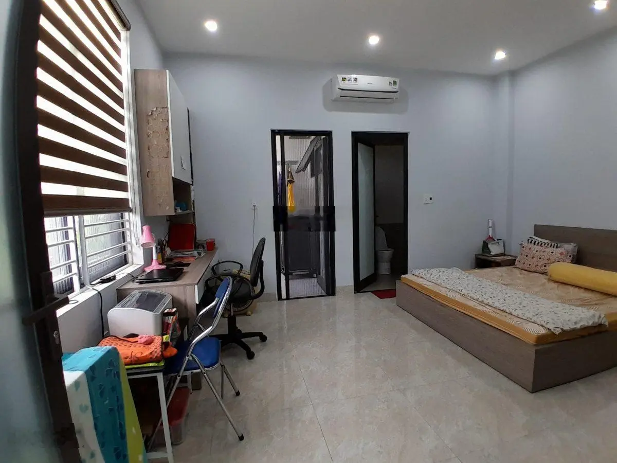 Nhà 3 tầng, đường Quách Thị Trang, kẹp vệt cây xanh, tiện KD, 6.1 tỷ