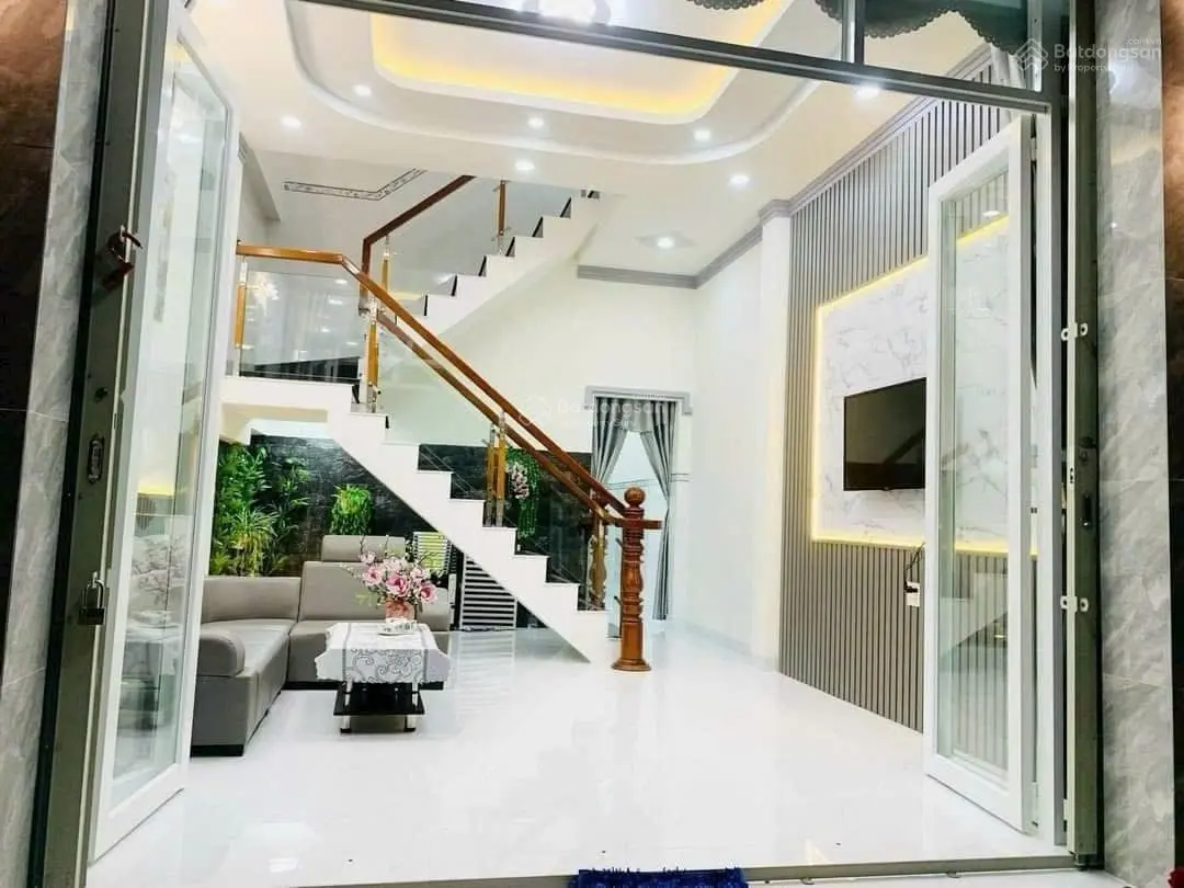 Bán căn nhà đang cho thuê 15tr/th- dt 75m2 - giá 3 tỷ 340- shr