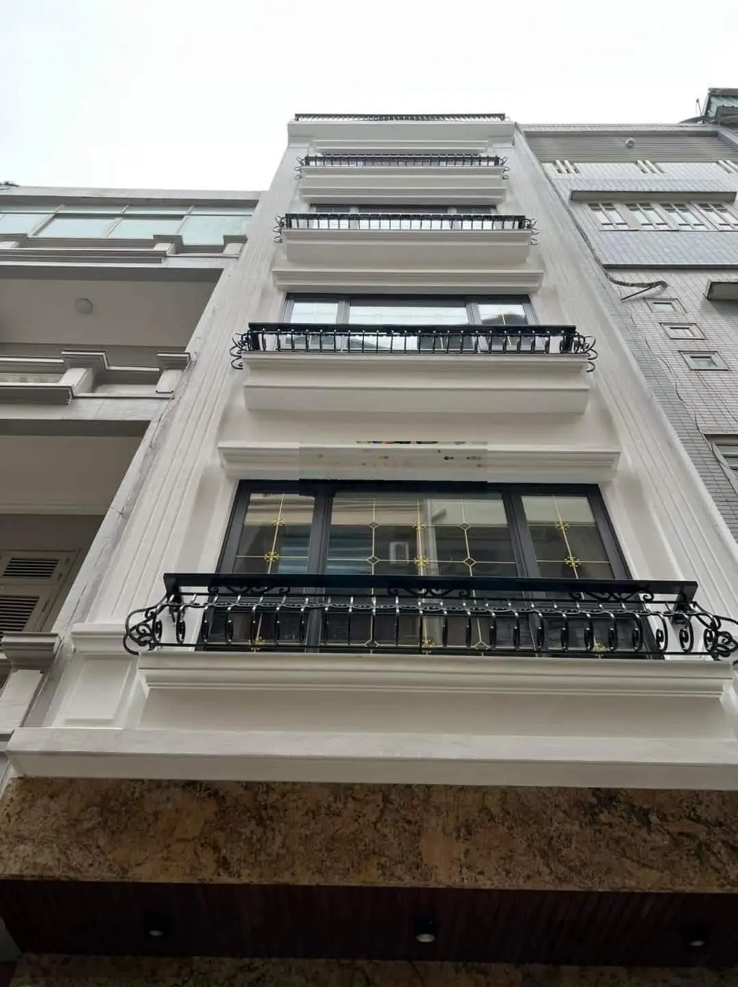 Bán nhà Cầu Diễn ô tô đỗ cửa - 5 tầng - dân xây 40m2 - ngõ kinh doanh - 40m2 - ngõ 4m