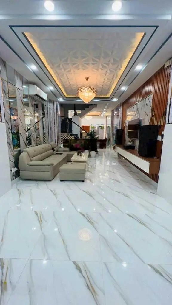 Nhà mới tinh lung linh - Xe hơi ngủ trong nhà - TT Nhà Bè - 4 Tầng - 4PN - 64m2 - Chỉ 6.6 Tỷ