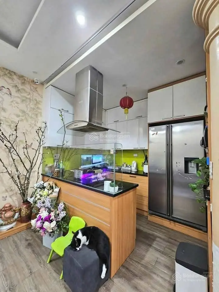 Nhà Đẹp Gần Đường Ô Tô Thái Thịnh, Đống Đa 39/46m, 4 tầng, mt 5.8m, giá 13.2 tỷ.