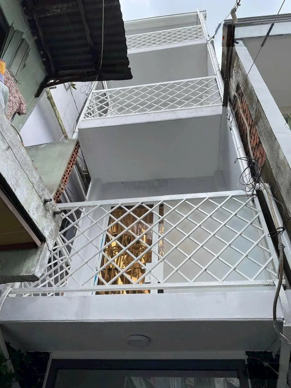 [ Quận 11 ] 2 tỷ 480 ( Nắm Chủ ) Chính chủ gởi bán nhà hẻm 1/ Lạc Long Quân P3 Q11