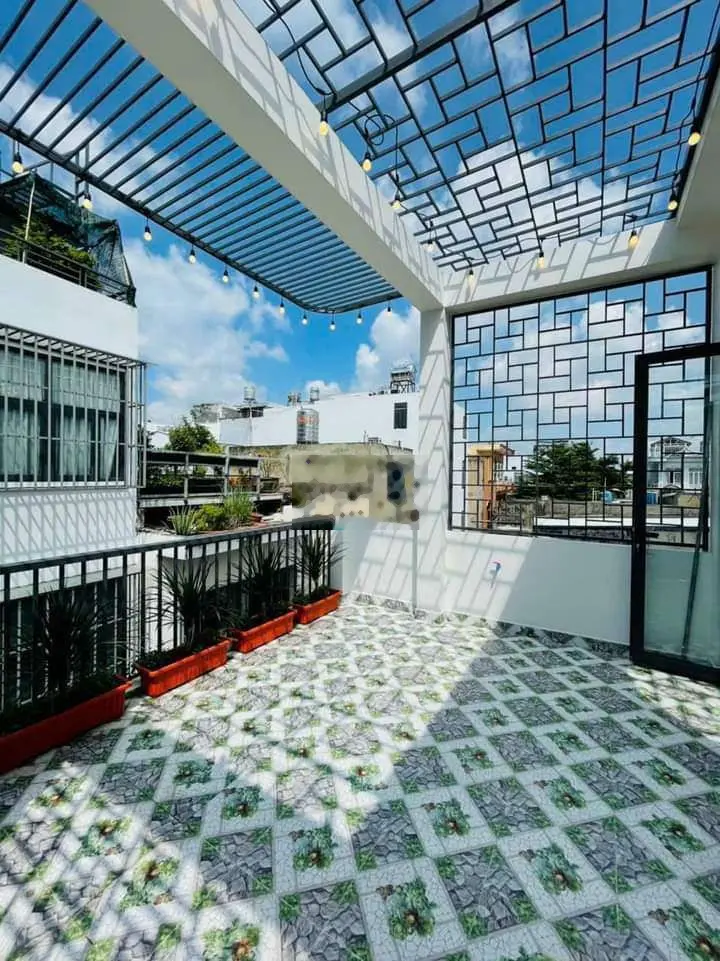 Kẹt tiền bán gấp nhà đường Kỳ Đồng, Quận 3. Giá 2tỷ650, hẻm ô tô,1 sẹc