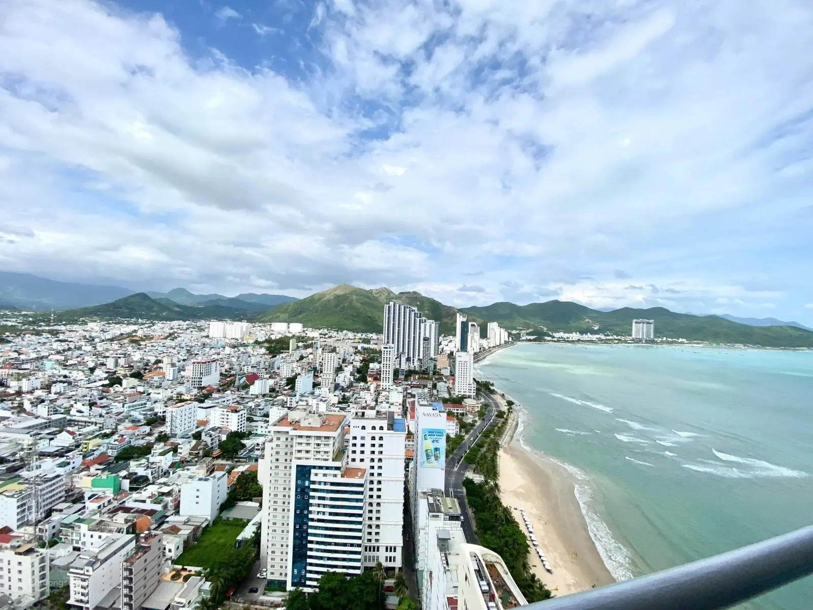 Rẻ hơn thị trường hẳn 100 tr - bán căn hộ 2 phòng ngủ view biển 3724 OC1A hàng siêu hiếm siêu hot