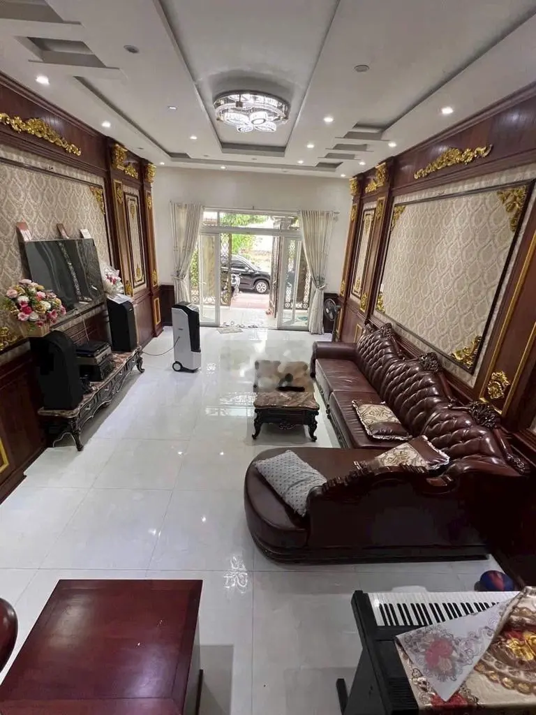 Bán nhà đẹp sang trọng 100m2 Đ.Số 4,Hiệp Thành,Thủ Dầu Một,Bình Dương