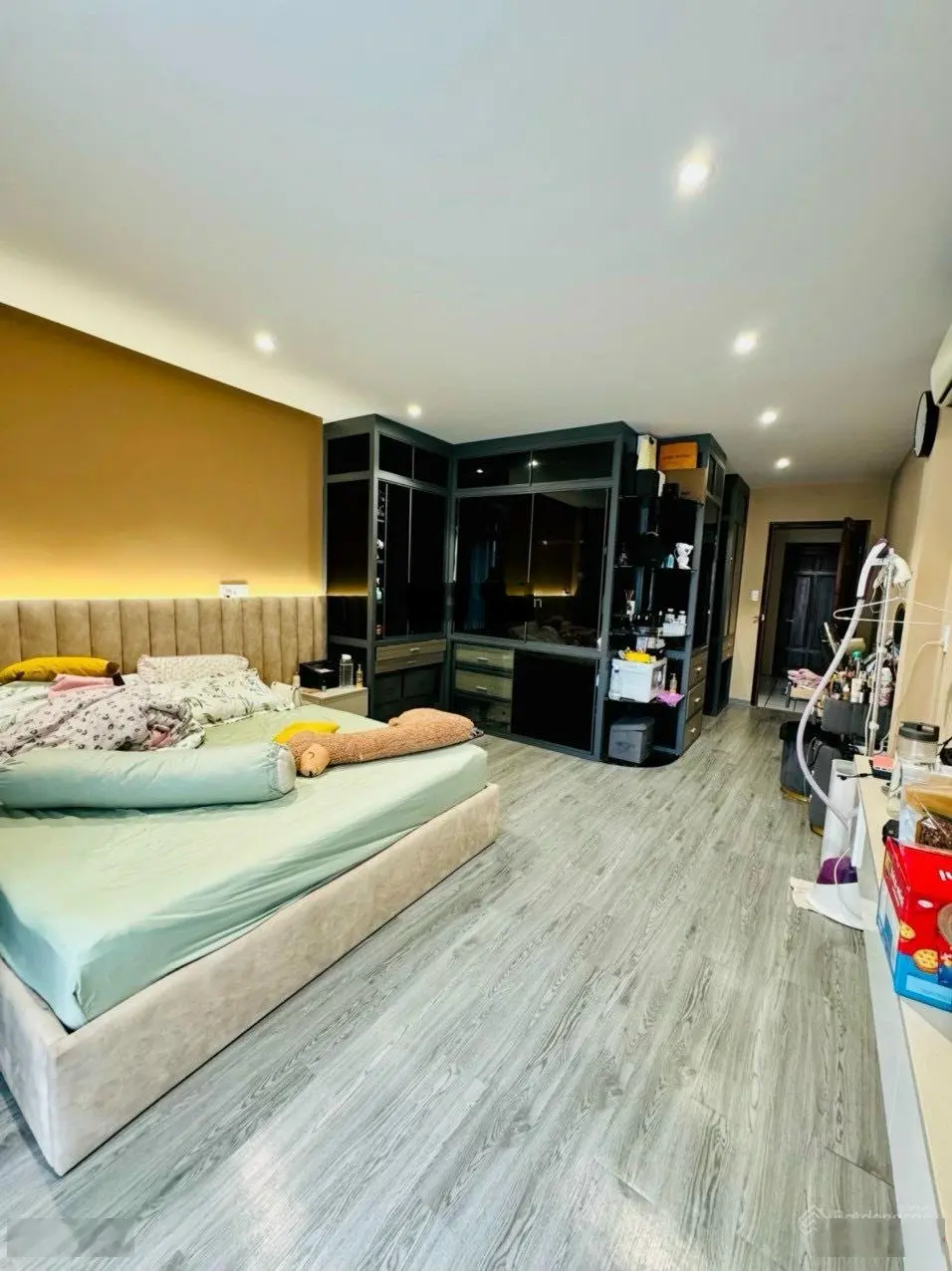 50m2, 3 lầu, HĐ thuê 35tr, nhà mặt tiền 12m Nguyễn Trọng Tuyển, gần UBND Phú Nhuận, giá 13.9 tỷ