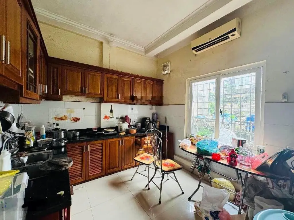 Vị trí đẹp nhất phố Lạc Trung - HBT hai mặt tiền, dân xây 5 năm 63m2, 5 tầng, MT 4m, 29,5tỷ có TL