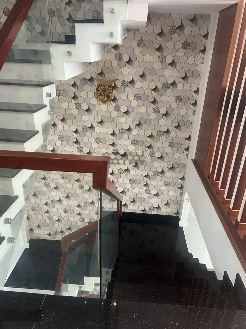 Bán nhà đường Trường Chinh - Nguyễn Hồng Đào, Tân Bình 4,4mx17m, nở hậu 4,6m, 3 lầu, giá 10.5 tỷ TL