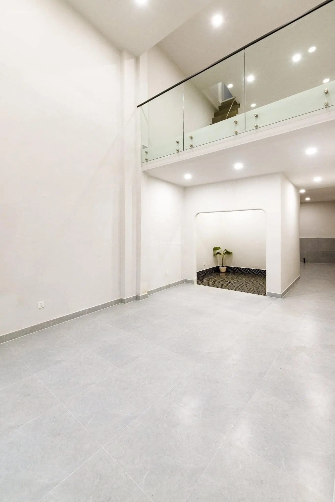 MT nhà Trần Huy Liệu, Phú Nhuận, đang cho thuê 25tr/tháng, DT 57,8m2, sổ riêng