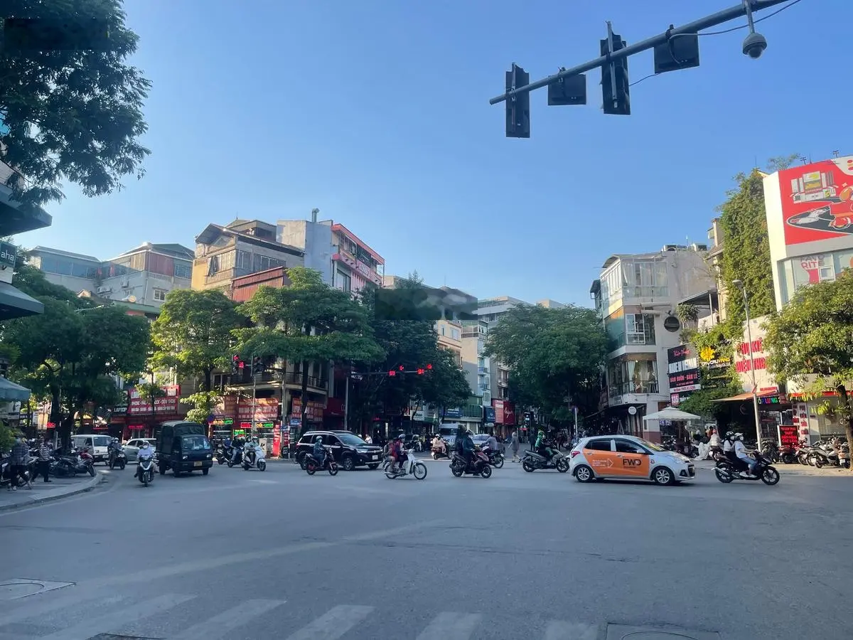Bán nhà phố Trần Đại Nghĩa, vị trí mặt phố chính giữa ngã 4 Trần Đại nghĩa- Lê thanh nghị, KD đỉnh