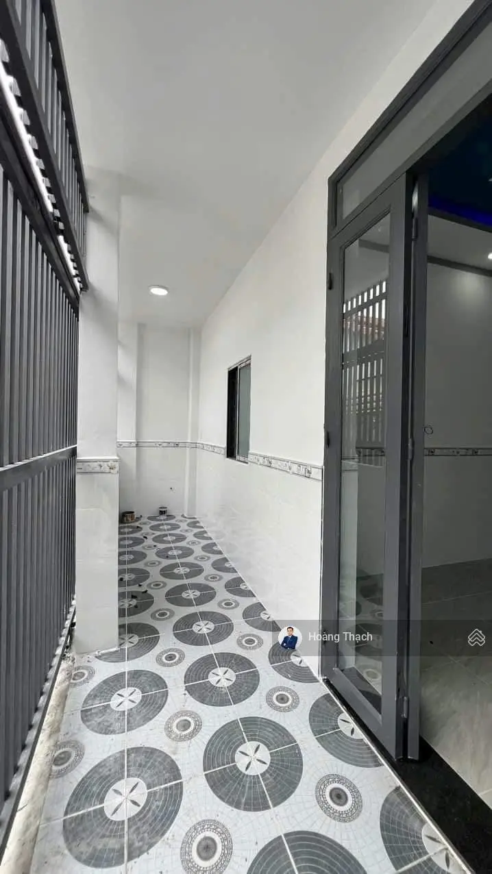 Nhà sổ riêng ngay TTYT Dĩ An 62,4m2 giá 2,199 tỷ có hỗ trợ ngân hàng