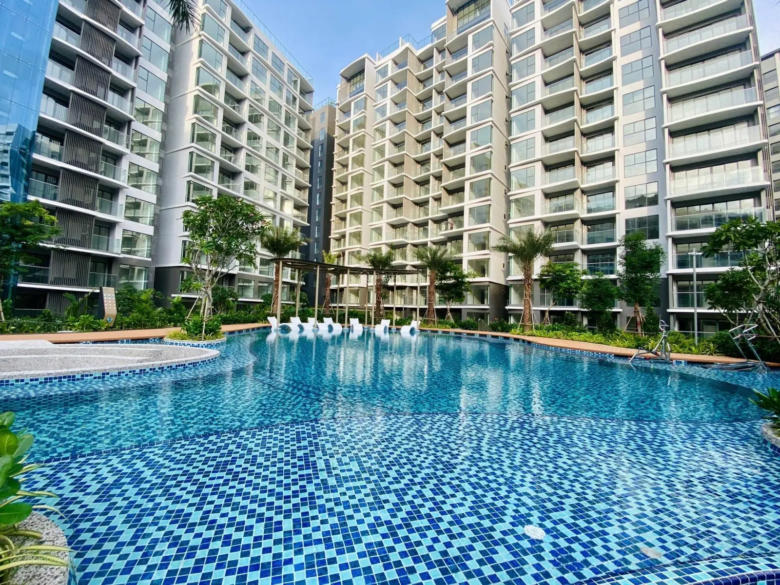 Căn hộ CC Centery 3PN 121m2 thanh toán 1,8 tỷ nhận nhà, ân hạn gốc 3 năm, chiết khấu 17%