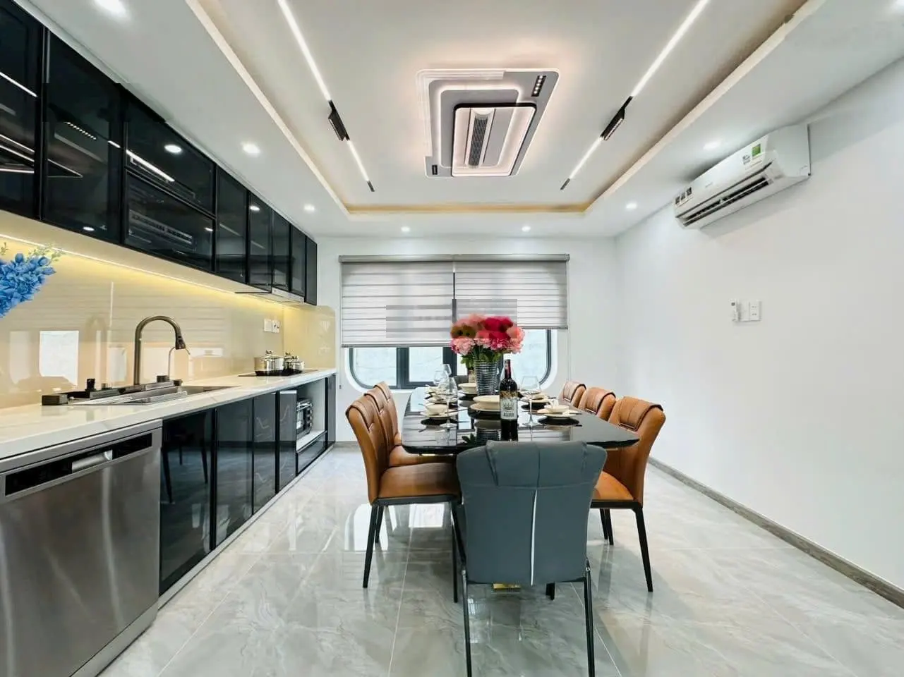 Hạ giá bán gấp nhà 4 tầng trung tâm Quận 1, 4tỷ080/81,45m2 - Mai Thị Lựu, P. Đa Kao, chợ Đa Kao