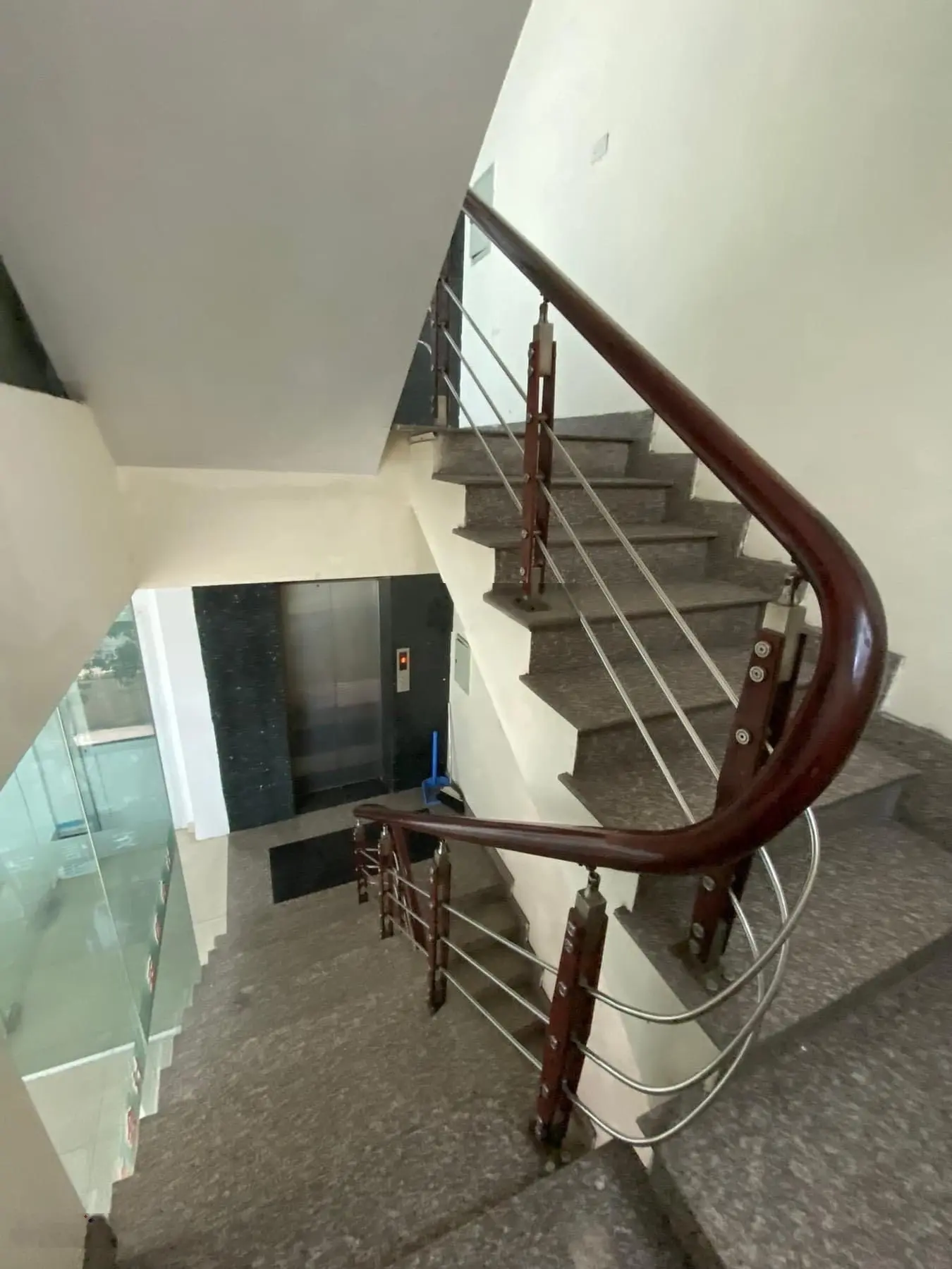 Đẳng cấp Ba Đình, building mặt phố Kim Mã, lô góc, mặt tiền hoa hậu 8,2m. Giá 44,8 tỷ thương lượng