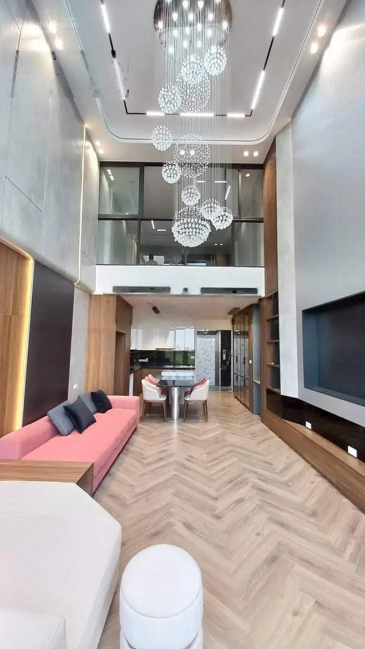 Bán nhà 7 tầng đường ô tô tránh phố Lâm Du - Bồ Đề, cách cầu Chương Dương 400m. Full nội thất