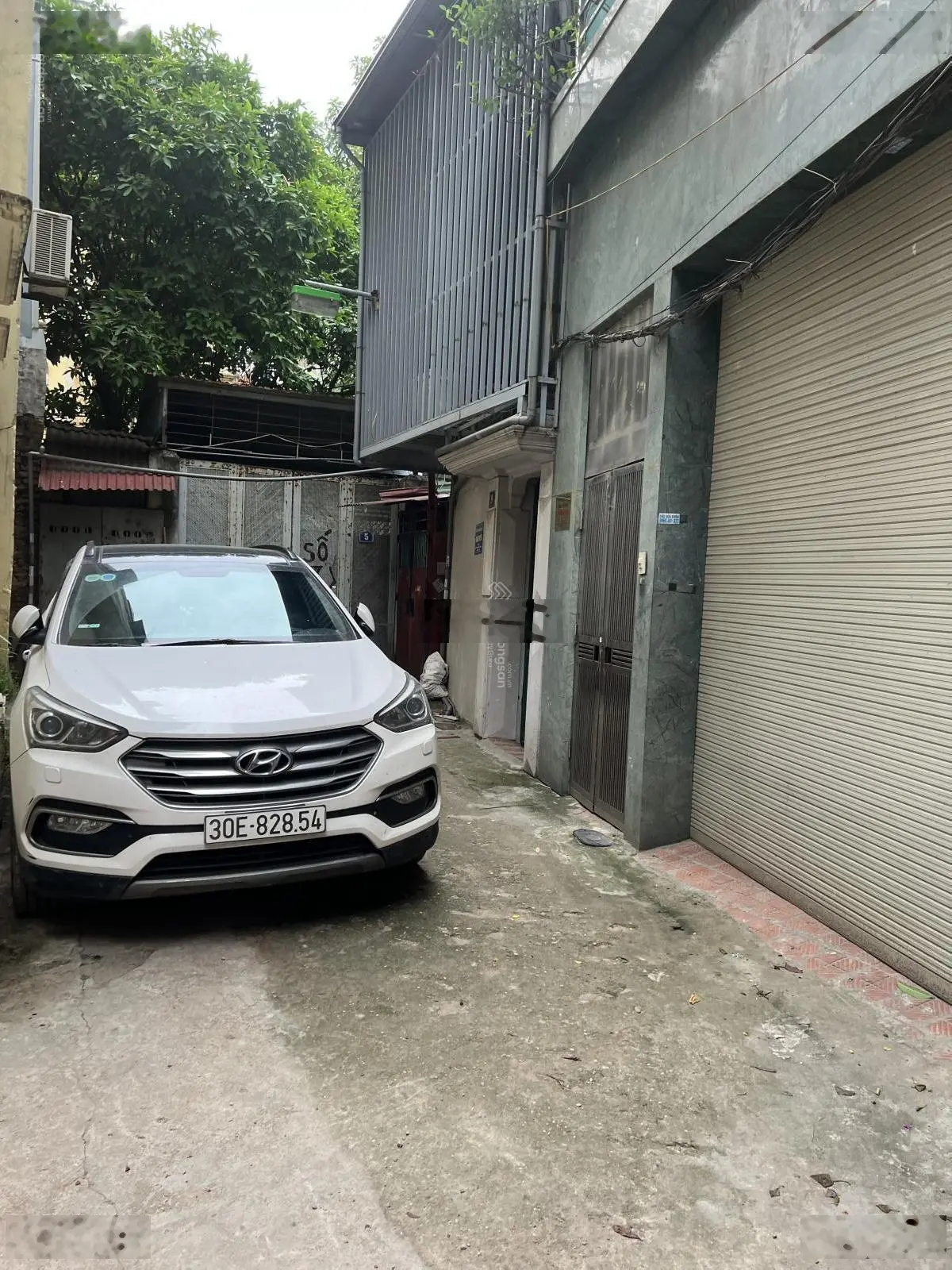 Bán nhà phân lô phố Kim Đồng - Giáp Bát. Ô tô đỗ cửa, 1p ra hồ Kim Đồng, khu hiếm nhà bán