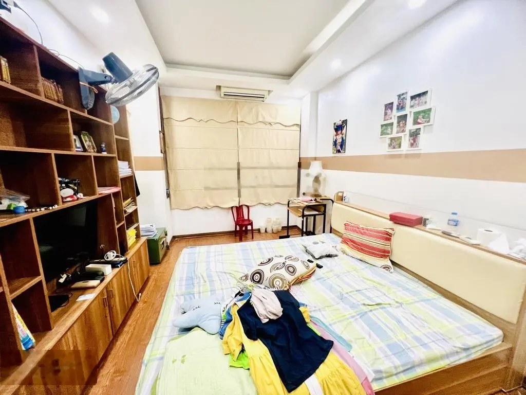 Bán nhà phố Thái Hà, gần ô tô, ngõ thông 4 tầng- 45m2- mặt tiền 5.5m- 8 tỷ 600