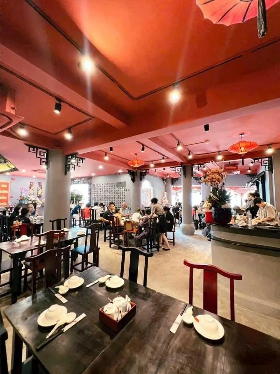 Bán gấp siêu phẩm góc 2 mặt tiền đường Trần Khắc Chân, Quận 1: 226,5m2(14x16m); 3 tầng chỉ 94 tỷ