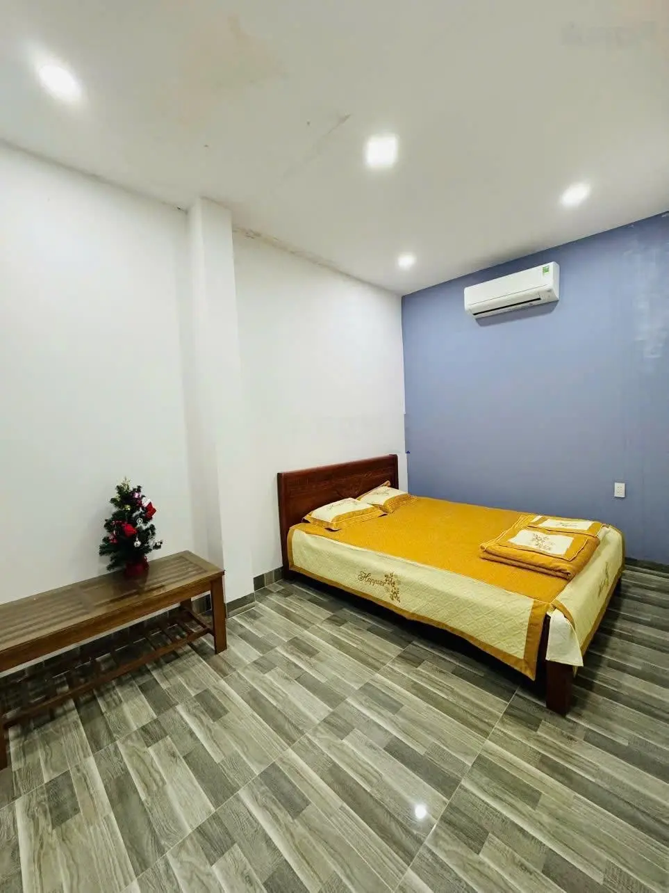 Bán nhà 3 tầng KĐT VCN Phước Long 1, 60m2 ngang 6m, gia 6,2 tỷ gần công viên