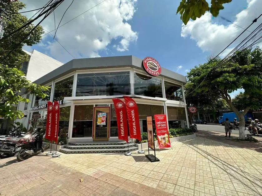 Góc 2mt nơ trang long_(22 x 32m)_thương hiệu lớn thuê 200 triệu_bán chỉ 40 tỷ
