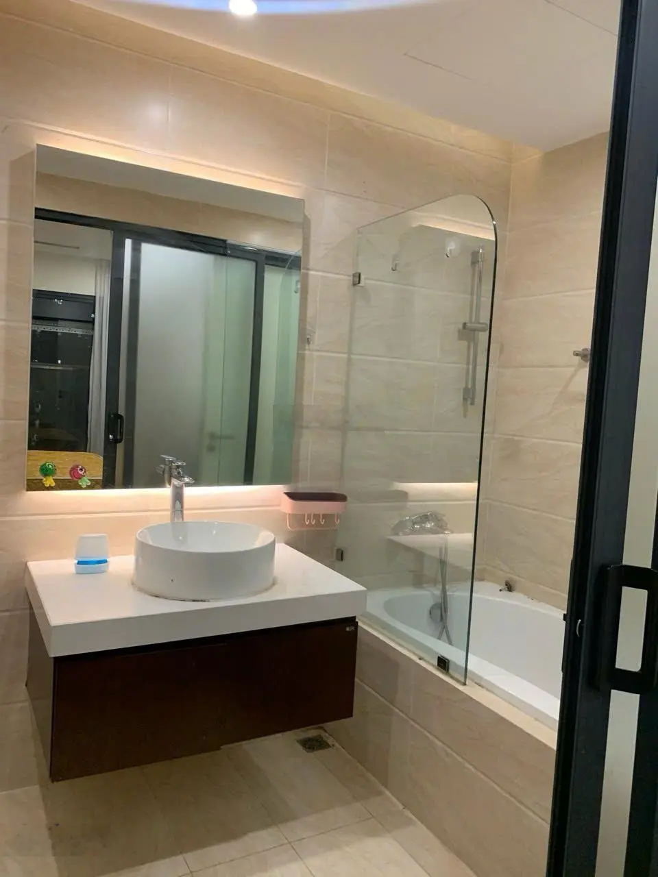Cần bán căn 75m2 Imperia Garden - full đồ - giá 5x tỷ - Lh e Hà Thanh Xuân 0988 917 ***