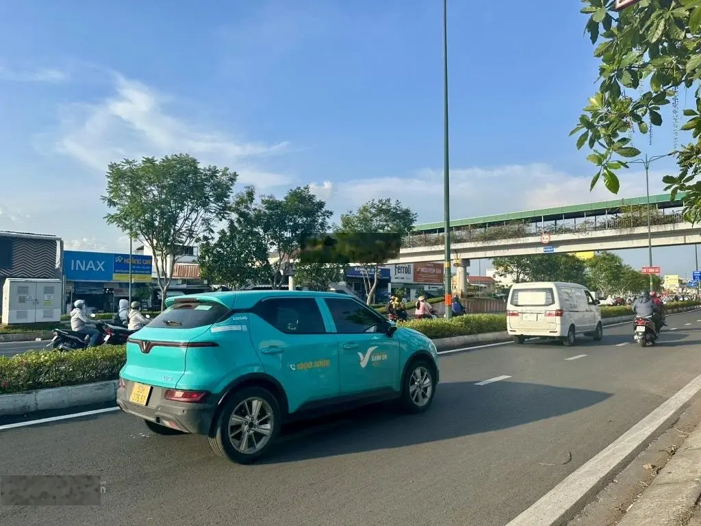 Nhà 2 lầu-mặt tiền đường-khu bên sông hiệp bình chánh-ngay gigamall - dt 68m2 giá chỉ 7.xx tỷ..