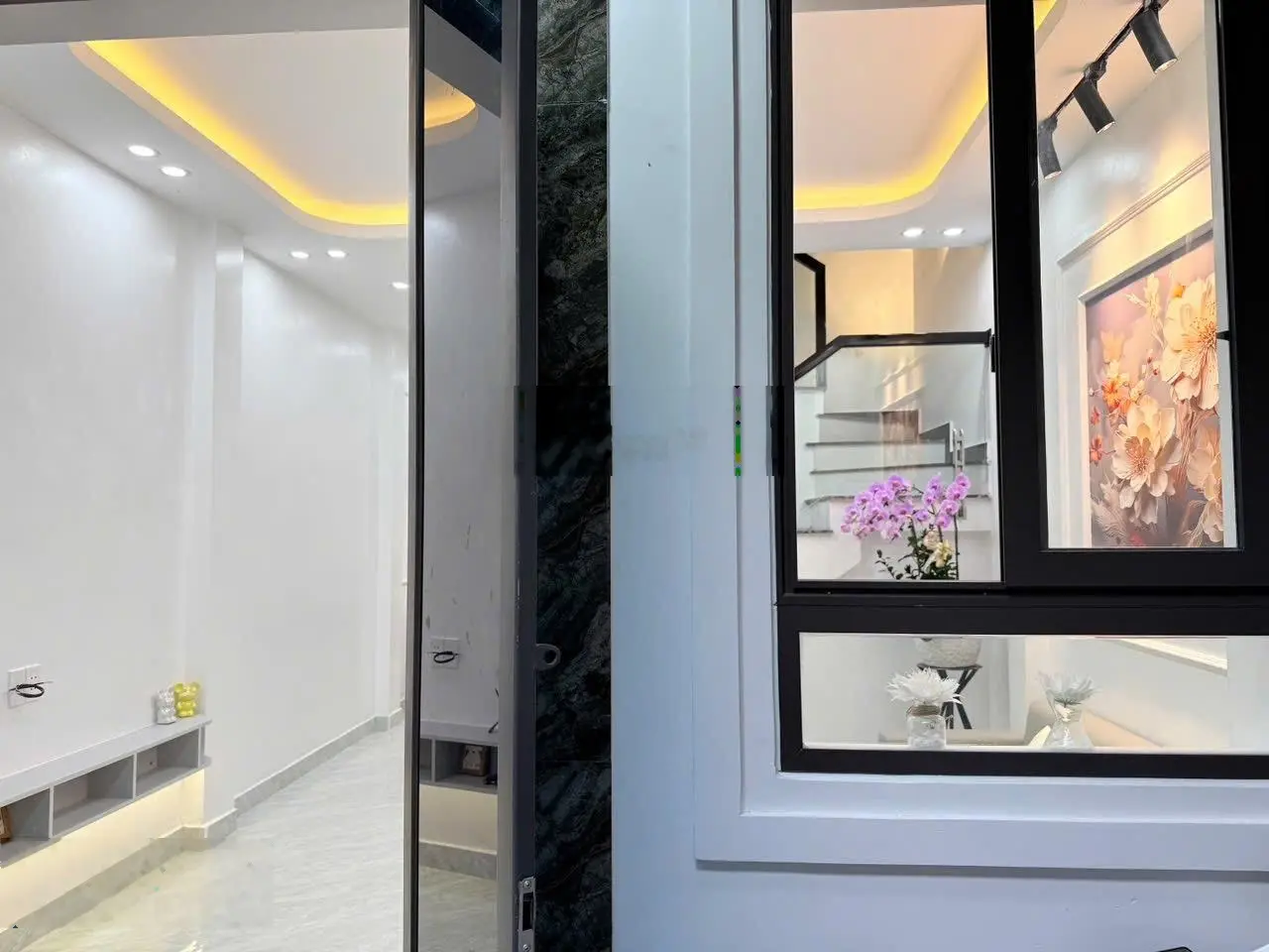 Bán nhà phố Đình Đông siêu đẹp về ở ngay