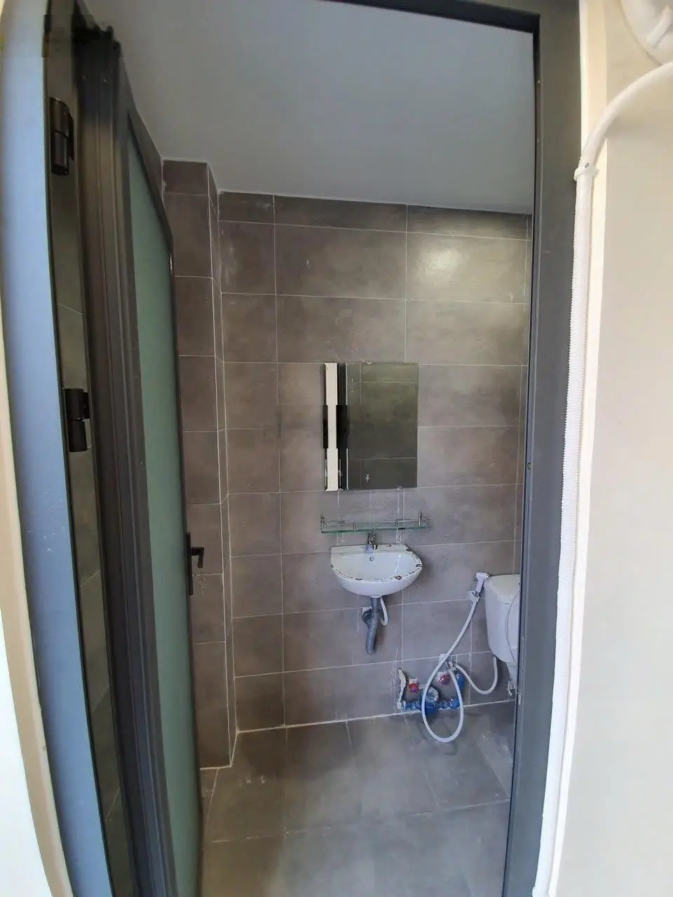 Bán nhà HXH 6m ngay VinCom Nguyễn Xí KDC an ninh nhà mới cứng (4,4x13m) siêu hiếm phân khúc 9 tỷ