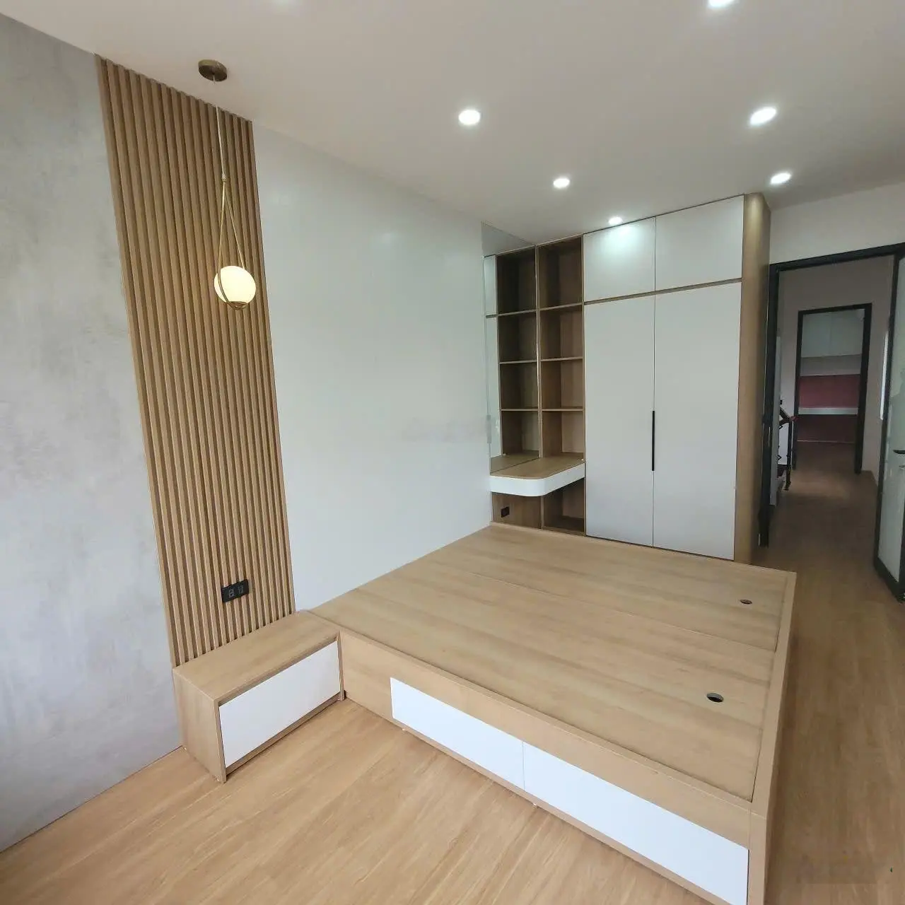 Nhà đẹp như khách sạn 40m 4 tầng 5 ngủ funl đồ giá 5ty96 . lh e 0362088669
