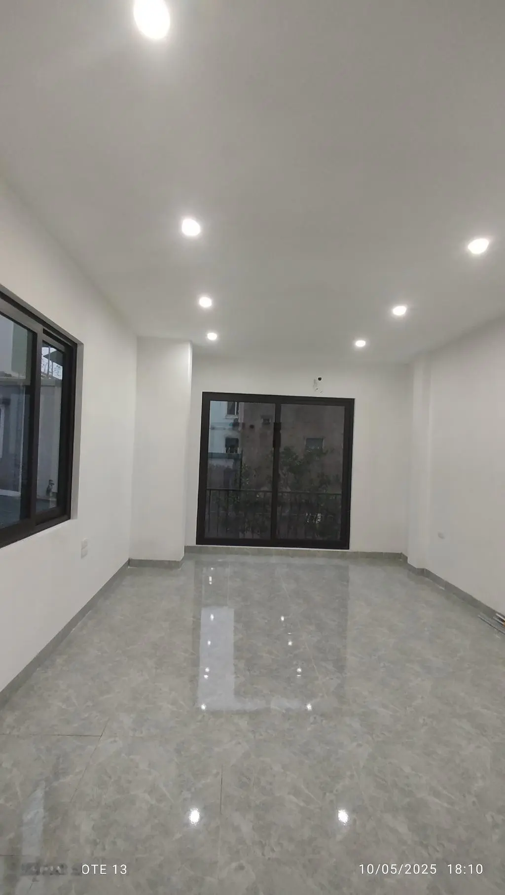 Nhà đẹp Tây Mỗ, 42m2, 5 tầng, ô tô vào cửa, 6.X tỷ, lh 0948485999