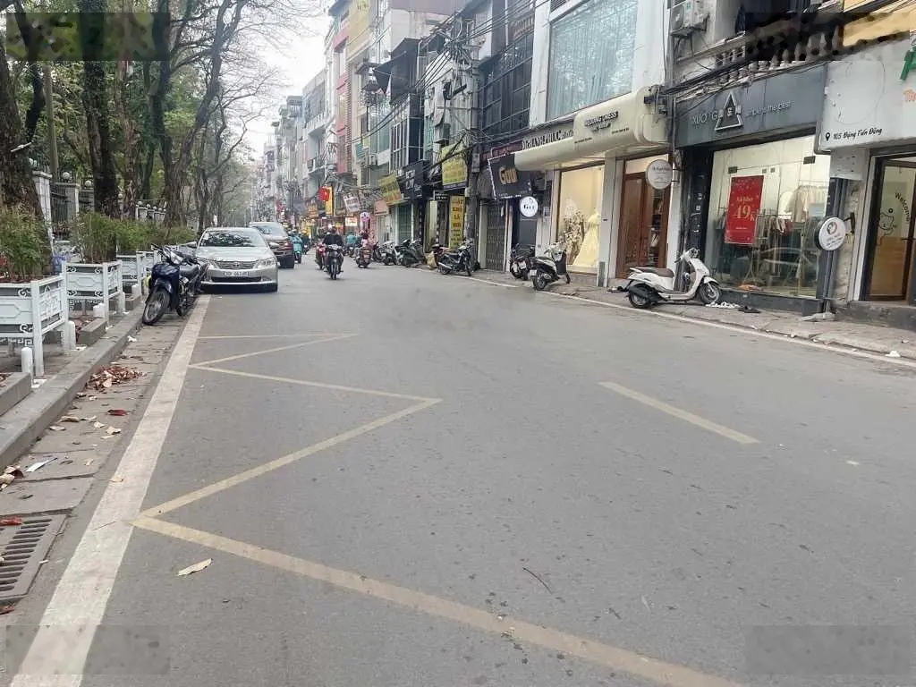Mặt phố khu Thái Hà- Tây Sơn- Đặng Tiến Đông. 43m2 2 tầng mt 4.2m giá hơn 15 tỷ