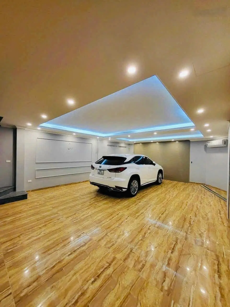 Độc 1 căn! Nguyễn Xiển tòa nhà 9T 3 oto tránh dừng đỗ vỉa hè 5m, 70m2*9T thang máy DT 1 tỷ/năm