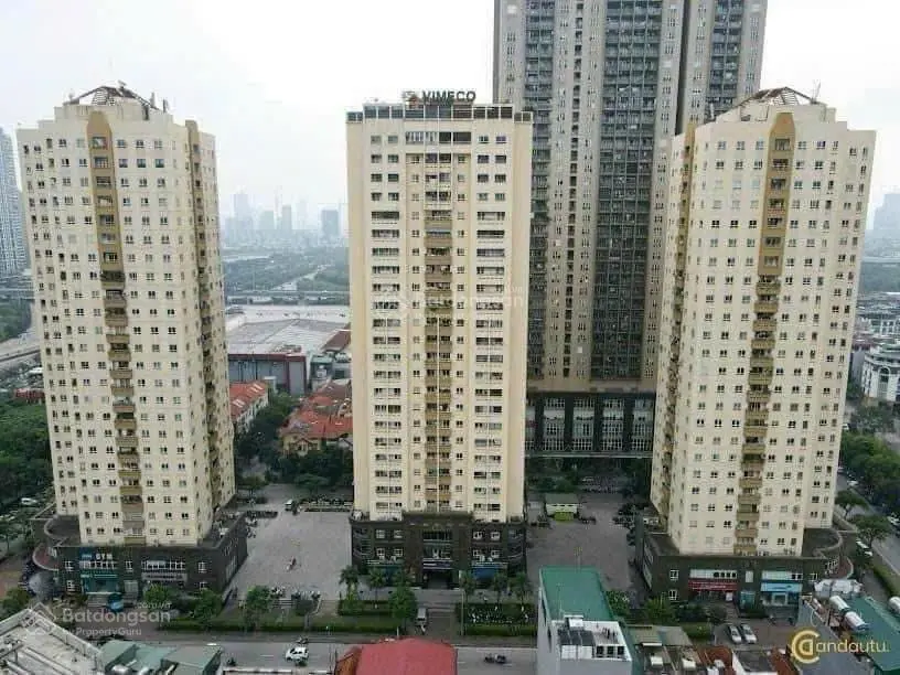 Chính chủ bán căn hộ 4 ngủ 150m2 giá 9.4 tỷ. Đc: Vimeco Nguyễn Chánh. Nội thất nhập khẩu