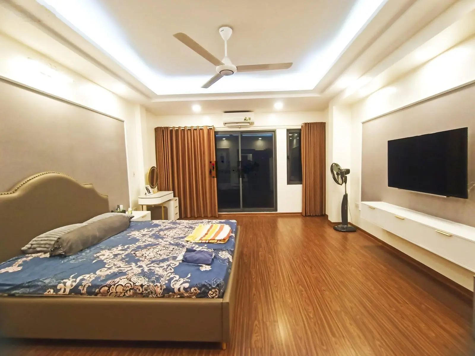 Biệt thự đẹp nhất - Mỹ Đình 2, cạnh Hàm Nghi, 200m2 MT 10m, khu vực Toàn Tướng Quân Đội, Công An